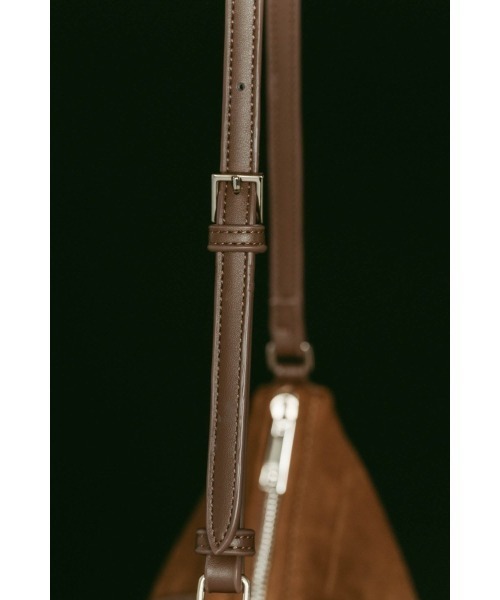 Knuth Marf(クヌースマーフ)の「suede moon bag(ショルダーバッグ・レディース・ブラウン/グレー・FREE)」の18枚目の写真
