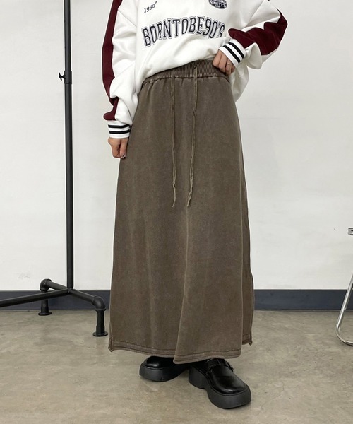 CRB(シーアールビー)の「ピグメントIラインロングスカート(スカート・レディース・グレー/ベージュ/ブラック/ブルー・F)」の20枚目の写真