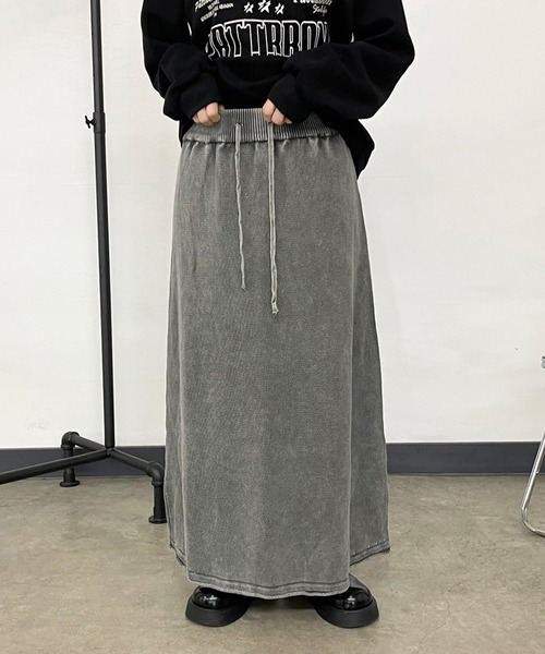 CRB(シーアールビー)の「ピグメントIラインロングスカート(スカート・レディース・グレー/ベージュ/ブラック/ブルー・F)」の12枚目の写真