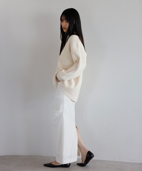 ENC（エンク）の「deep V neck highgauge knit pullover / 深Vネックハイゲージニット（ニット/セーター・レディース・ダークグレー/ベージュ/アイボリー/ライトブルー・FREE）」の15枚目の写真