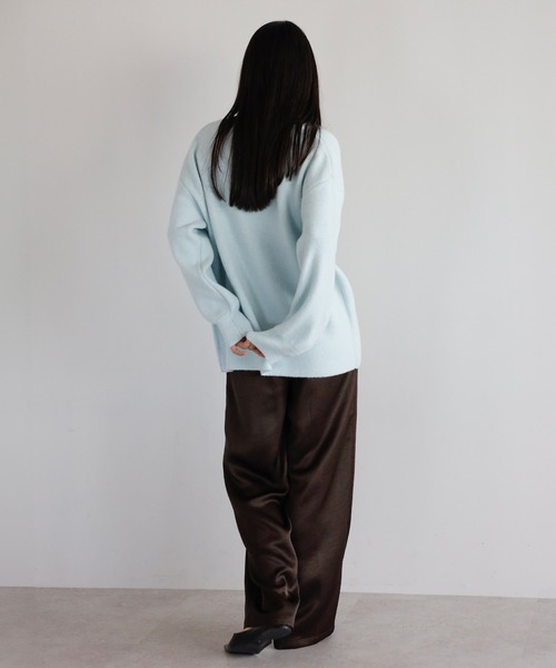 ENC（エンク）の「deep V neck highgauge knit pullover / 深Vネックハイゲージニット（ニット/セーター・レディース・ダークグレー/ベージュ/アイボリー/ライトブルー・FREE）」の8枚目の写真