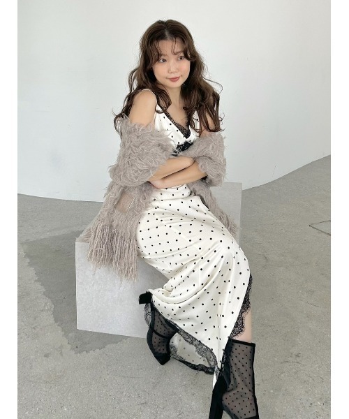 FRAY I.D（フレイアイディー）の「ブラッシュシャギーニットマフラー（ストール/ショール・レディース・ピンク/アイボリー/ライトベージュ・F）」の13枚目の写真