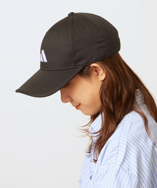 adidas（アディダス）の「adidas/アディダス カーブバイザー ロゴ刺繍 6パネルキャプ（キャップ・メンズ・ネイビー/ホワイト系その他/ブラック系その他/ブラック系その他2・M/L）」の17枚目の写真