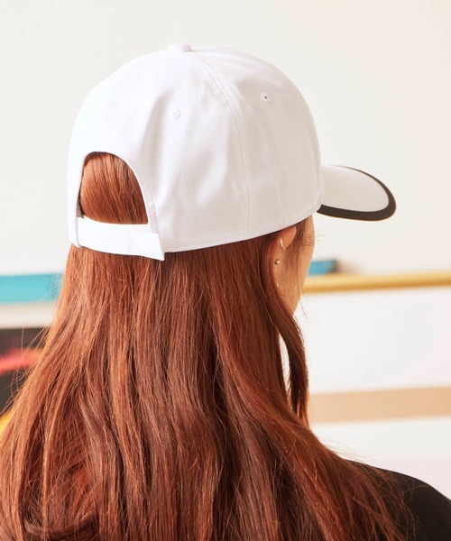 adidas（アディダス）の「adidas/アディダス カーブバイザー ロゴ刺繍 6パネルキャプ（キャップ・メンズ・ネイビー/ホワイト系その他/ブラック系その他/ブラック系その他2・M/L）」の13枚目の写真