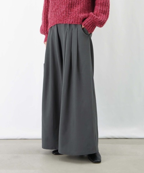 LUCA/LADY LUCK LUCA（ルカ/レディラックルカ）の「LC/LLL タックバギーパンツ/マキシフレアパンツ（その他パンツ・レディース・チャコールグレー/ブラック/モカ・FREE）」の10枚目の写真