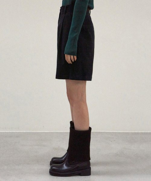 NICK&NICOLE(ニックアンドニコール)の「CORDUROY BERMUDA PANTS_BLACK NAVY(その他パンツ・レディース・その他・MEDIUM/SMALL)」の3枚目の写真