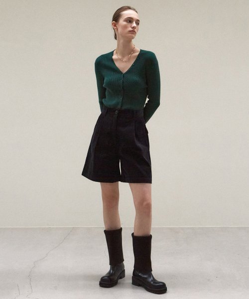 NICK&NICOLE(ニックアンドニコール)の「CORDUROY BERMUDA PANTS_BLACK NAVY(その他パンツ・レディース・その他・MEDIUM/SMALL)」の5枚目の写真