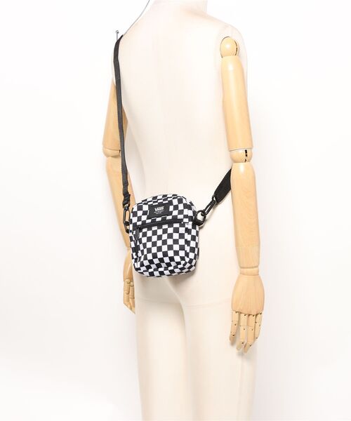 VANS（バンズ）の「BAIL ショルダーバッグ / Bail Shoulder Bag Black/White VN000MP6Y281（ショルダーバッグ・メンズ・ブラック×ホワイト・ONE SIZE）」の10枚目の写真
