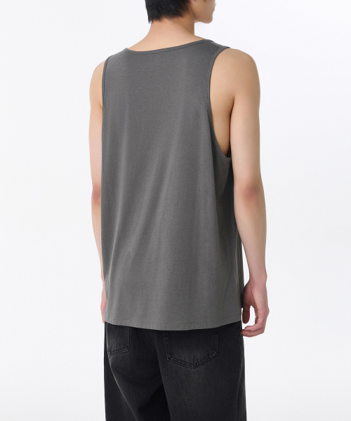 MUSINSA STANDARD（ムシンサスタンダード）の「リラックスドCRタンクトップ[ガンメタル]（Tシャツ/カットソー・メンズ・その他・MEDIUM/LARGE/X-LARGE/XX-LARGE/XXX-LARGE/SMALL）」の2枚目の写真