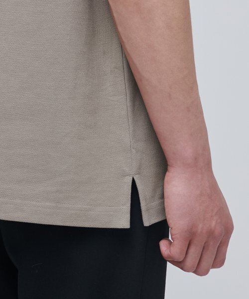 MUSINSA STANDARD(ムシンサスタンダード)の「スリットネックピケポロシャツ【ダスティベージュ】(ポロシャツ・メンズ・その他・SMALL/MEDIUM/LARGE/X-LARGE/XX-LARGE)」の7枚目の写真