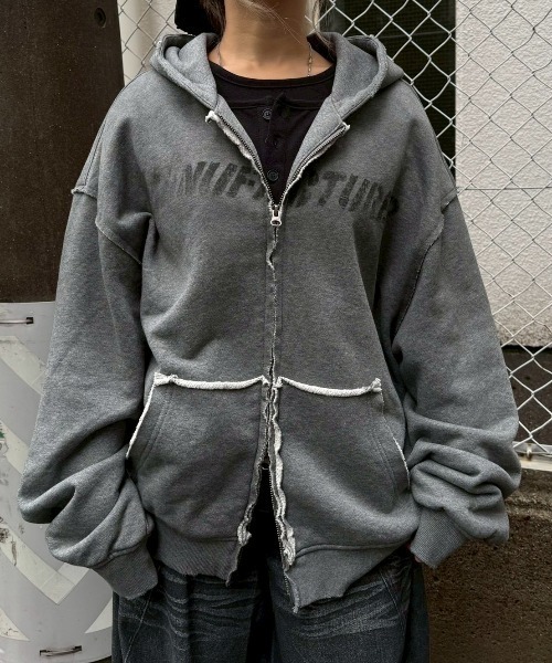 Never mind the XU（ネバーマインドザエックスユー）の「【Never mind the XU】damage oversized zip up hoodie / 【ネバーマインド ザ エックスユー】オーバーサイズダメージジップパーカー（パーカー・メンズ・ブラック/グレー・L）」の11枚目の写真