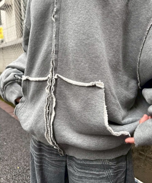 Never mind the XU（ネバーマインドザエックスユー）の「【Never mind the XU】damage oversized zip up hoodie / 【ネバーマインド ザ エックスユー】オーバーサイズダメージジップパーカー（パーカー・メンズ・ブラック/グレー・L）」の6枚目の写真