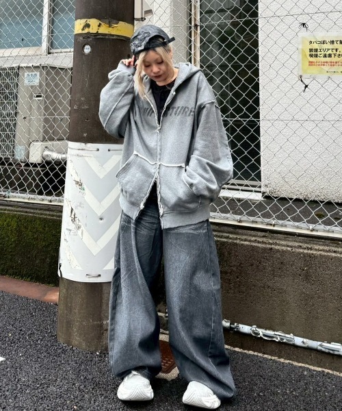 Never mind the XU（ネバーマインドザエックスユー）の「【Never mind the XU】damage oversized zip up hoodie / 【ネバーマインド ザ エックスユー】オーバーサイズダメージジップパーカー（パーカー・メンズ・ブラック/グレー・L）」の14枚目の写真