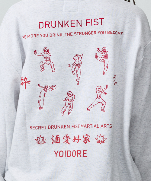 ABAHOUSE（アバハウス）の「【YOIDORE/ヨイドレ】酔い拳法/BEERSUKI 華金/クルースウェットスウェット/ユニセックス（Tシャツ/カットソー・メンズ・ブラック系その他/ホワイト系その他2/ブラック系その他2/ホワイト系その他・M/L）」の9枚目の写真