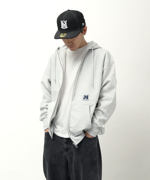MFC STORE（エムエフシーストア）の「MFC STORE “M” GEOMETRY ZIP HOODIE（パーカー・メンズ・ブラック/アッシュ/グレー系/ネイビー/ブルー系・S/M/L/XL）」の3枚目の写真