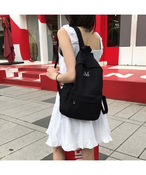 MUCENT(ムセント)の「ドンダシグネチャーロゴ刺繍ミニバックパック(ユニセックス)(バックパック/リュック・レディース・ブラック・FREE)」の1枚目の写真