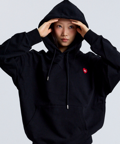 HEART SYMBOL HOODIE BLACK