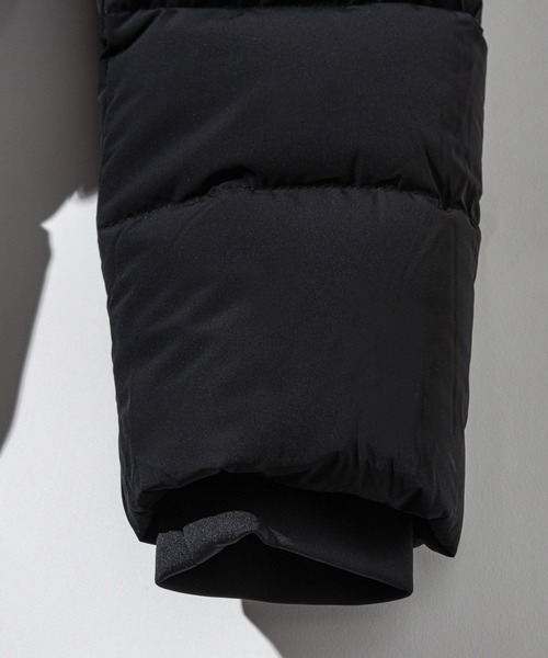 Mackage(マッカージュ)の「Mackage CORALIA-CITY Hooded Light Down Coat マッカージュ コラリア シティ ロング ダウンジャケット(ダウンジャケット/コート・レディース・ブラック/クリーム・MEDIUM/X-SMALL/SMALL)」の12枚目の写真