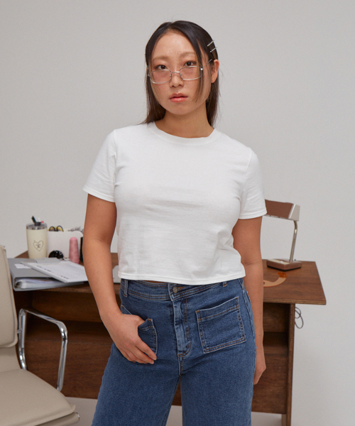 SALON DE YOHN(サロンドヨーン)の「Basic Short Sleeve Crop T_ White(Tシャツ/カットソー・レディース・その他・LARGE/MEDIUM/SMALL)」の4枚目の写真