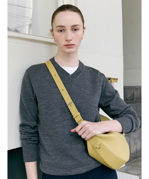 DEMERIEL（ドゥメリエル）の「Elise Hobo Bag Small Butter Beige（ショルダーバッグ・レディース・その他・FREE）」の4枚目の写真