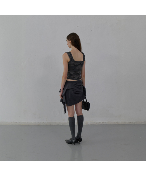 LCDC TM（エルシーディーシーティーエム）の「DOUBLE LAYERED TANK TOP CAMO (DARK GREY)（Tシャツ/カットソー・レディース・その他・SMALL/MEDIUM）」の3枚目の写真