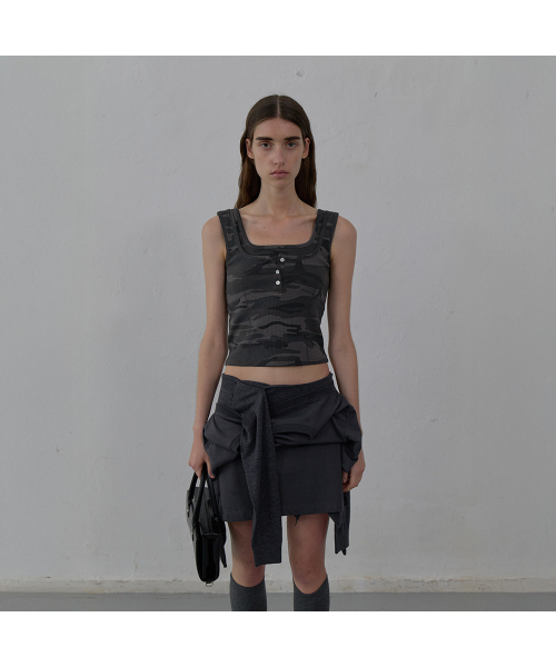 LCDC TM（エルシーディーシーティーエム）の「DOUBLE LAYERED TANK TOP CAMO (DARK GREY)（Tシャツ/カットソー・レディース・その他・SMALL/MEDIUM）」の5枚目の写真