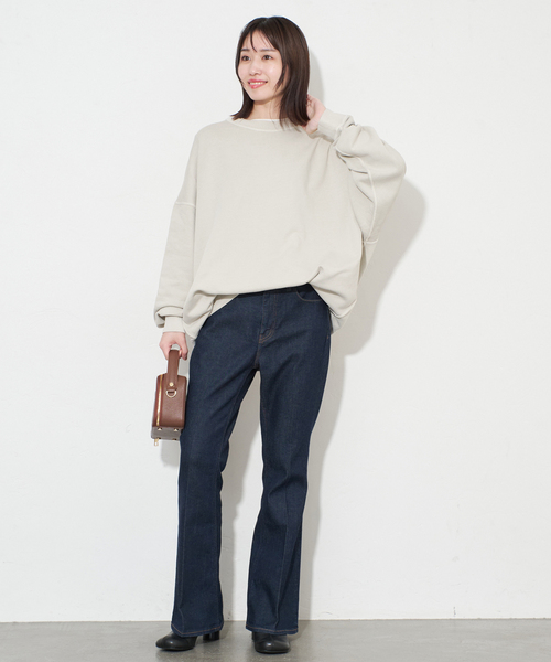 SLOBE IENA(スローブイエナ)の「《WEB限定/追加3》ビックシルエットピグメント裏毛プルオーバー(スウェット・レディース・ネイビー/ブラック系その他/ベージュ・FREE)」の19枚目の写真