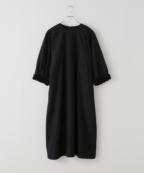 IENA（イエナ）の「Maison IENA 別注 Nell/ネル 袖フリルワンピース 252-40292（ワンピース・レディース・ブラック・FREE）」の5枚目の写真