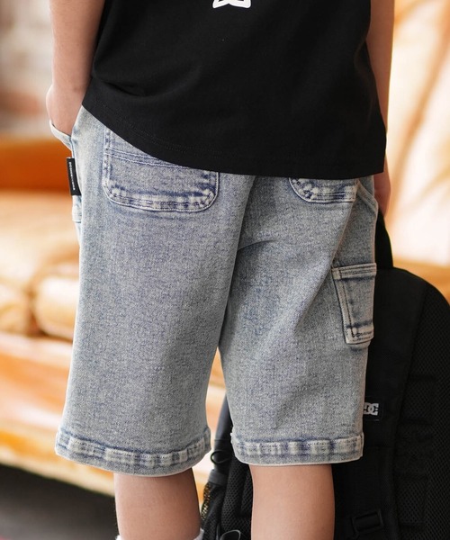 DC（ディーシー）の「DC/ディーシー ハーフパンツ 26 KD WIDE PAINTER SHORT YWS261505（その他パンツ・キッズ・ライトインディゴブルー/ブラック・160cm/150cm/140cm/130cm/120cm）」の4枚目の写真