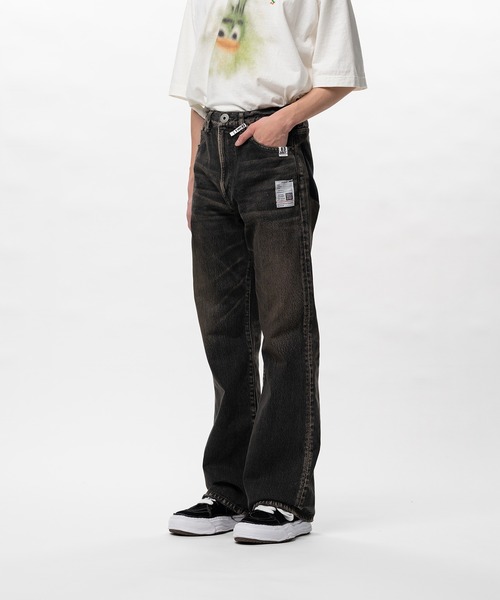 Maison MIHARA YASUHIRO(メゾンミハラヤスヒロ)の「Flared Denim Pants(デニムパンツ・メンズ・ブラック/インディゴブルー・44/46)」の11枚目の写真