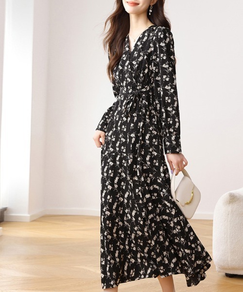 ONEP STAR(ワンピスター)の「花柄ロングワンピース(ワンピース・レディース・ブラック・MEDIUM/X-LARGE/LARGE)」の5枚目の写真