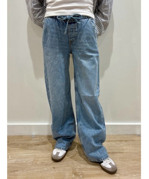 GAP(ギャップ)の「ローライズ ウルトラソフトイージーウエスト '90s ルーズフィット デニム(デニムパンツ・レディース・ライトインディゴブルー・S/M/L/XXS/XS)」の4枚目の写真