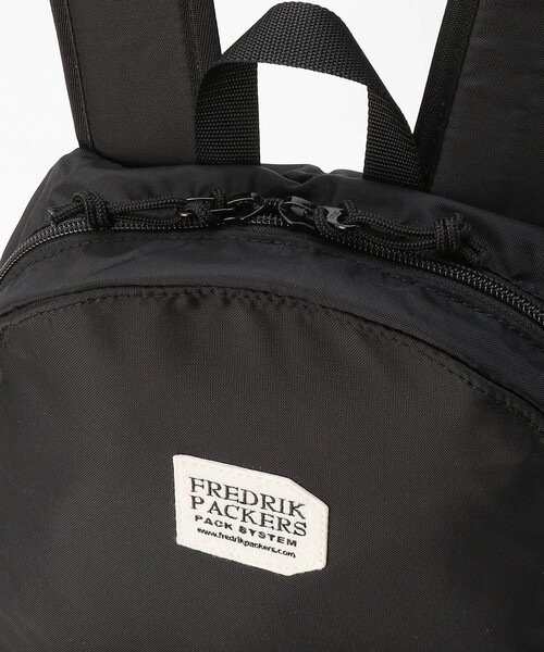 FREAK'S STORE（フリークスストア）の「＜新色追加＞FREDRIK PACKERS/フレドリックパッカーズ 210D DAY PACK TIPI/マザーズリュックサック/バックパック/デイパック（バックパック/リュック・レディース・ブラック/チャコールグレー・ONE SIZE）」の7枚目の写真