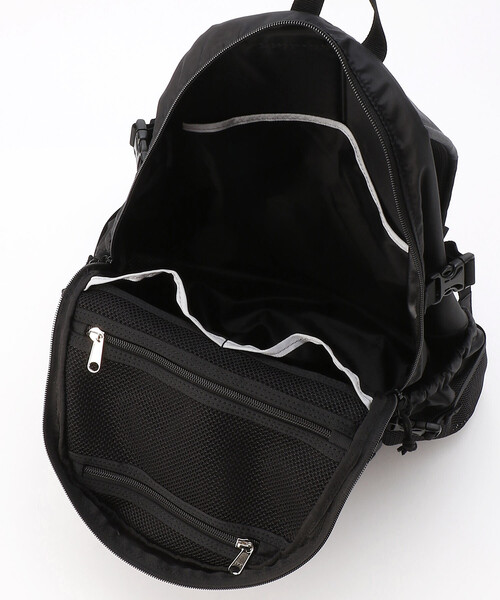 FREAK'S STORE（フリークスストア）の「＜新色追加＞FREDRIK PACKERS/フレドリックパッカーズ 210D DAY PACK TIPI/マザーズリュックサック/バックパック/デイパック（バックパック/リュック・レディース・ブラック/チャコールグレー・ONE SIZE）」の4枚目の写真