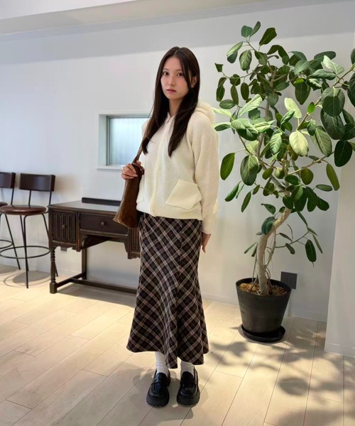 mebole(メボレ)の「Cozy Fur Knit Zip Hoodie(パーカー・レディース・ホワイト/ベージュ・FREE)」の19枚目の写真