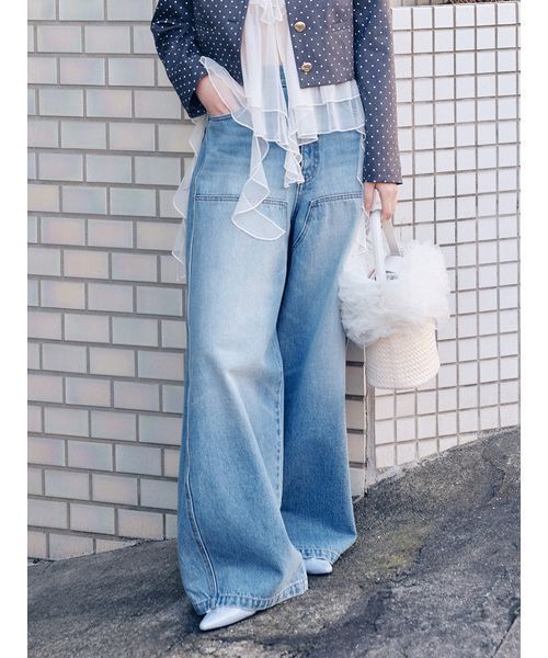 LILY BROWN（リリーブラウン）の「【WEB限定00サイズ】ダブルニーカーブワイドデニムパンツ（デニムパンツ・レディース・その他/ブルー/ピンク・0/1）」の4枚目の写真