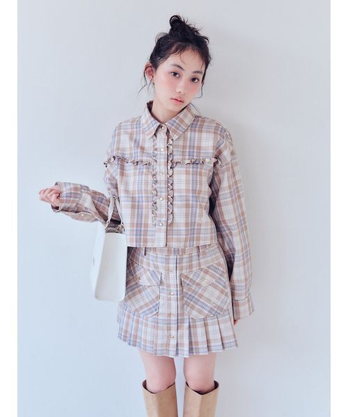 FURFUR（ファーファー）の「チェック柄クロップドフリルシャツ（シャツ/ブラウス・レディース・ブラック/ライトブルー/ベージュ・F）」の8枚目の写真