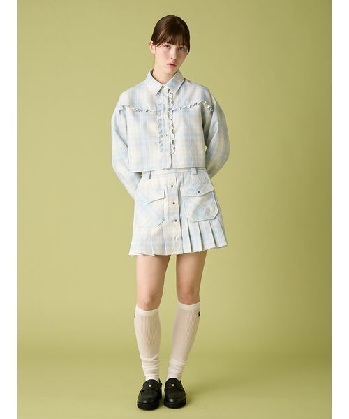 FURFUR（ファーファー）の「チェック柄クロップドフリルシャツ（シャツ/ブラウス・レディース・ブラック/ライトブルー/ベージュ・F）」の14枚目の写真