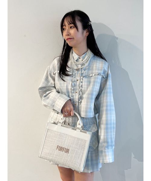 FURFUR（ファーファー）の「チェック柄クロップドフリルシャツ（シャツ/ブラウス・レディース・ブラック/ライトブルー/ベージュ・F）」の15枚目の写真