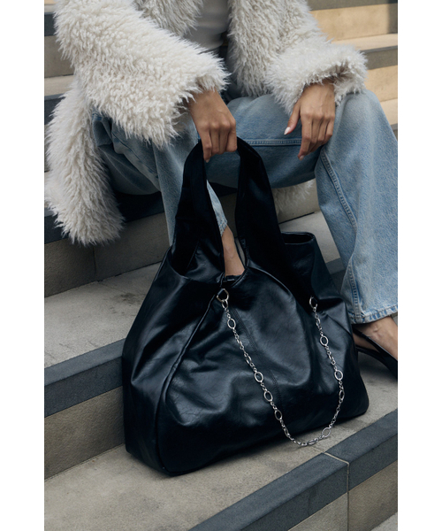 AFTERHOURS(アフターアワーズ)の「CHAIN BIG BAG (BLACK)(トートバッグ・レディース・その他・FREE)」の5枚目の写真