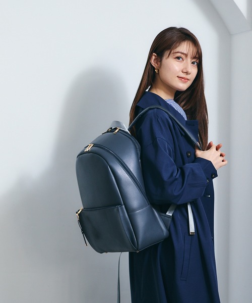 12Twelve Agenda(トゥエルブ アジェンダ)の「PC収納付き合皮A4リュック(バックパック/リュック・レディース・チャコールグレー/ライトグレー/ブラウン・FREE)」の7枚目の写真