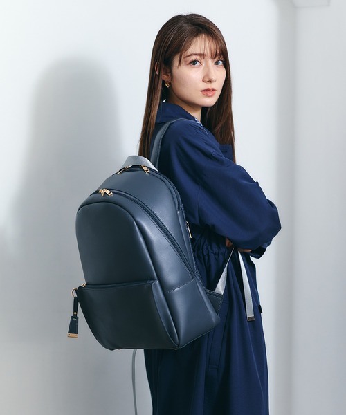 12Twelve Agenda(トゥエルブ アジェンダ)の「PC収納付き合皮A4リュック(バックパック/リュック・レディース・チャコールグレー/ライトグレー/ブラウン・FREE)」の15枚目の写真