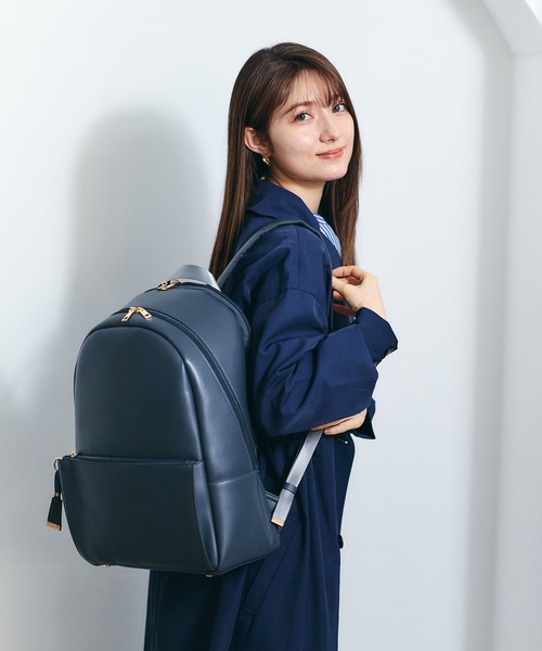 12Twelve Agenda(トゥエルブ アジェンダ)の「PC収納付き合皮A4リュック(バックパック/リュック・レディース・チャコールグレー/ライトグレー/ブラウン・FREE)」の16枚目の写真