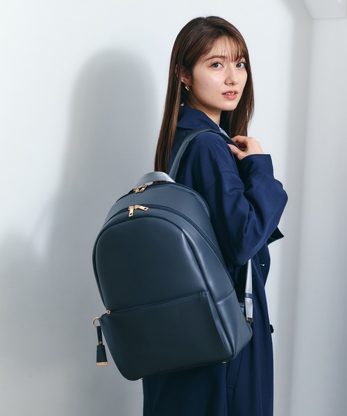 12Twelve Agenda(トゥエルブ アジェンダ)の「PC収納付き合皮A4リュック(バックパック/リュック・レディース・チャコールグレー/ライトグレー/ブラウン・FREE)」の20枚目の写真