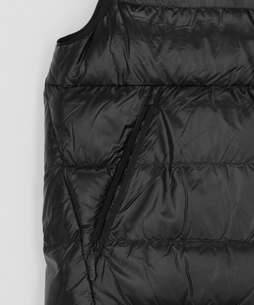 ARC'TERYX（アークテリクス）の「ARC'TERYX/アークテリクス 販路限定 Cerium SV Vest M（ダウンベスト・メンズ・ネイビー・LARGE/MEDIUM/SMALL）」の4枚目の写真