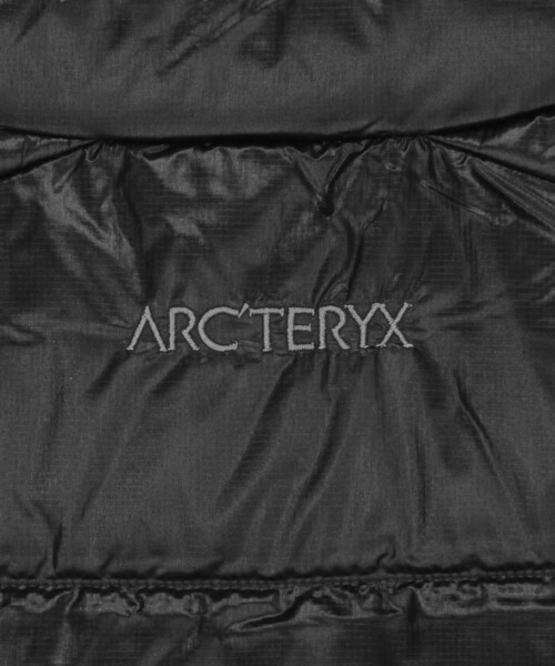 ARC'TERYX（アークテリクス）の「ARC'TERYX/アークテリクス 販路限定 Cerium SV Vest M（ダウンベスト・メンズ・ネイビー・LARGE/MEDIUM/SMALL）」の8枚目の写真