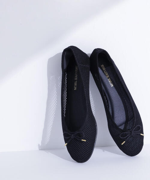 NATURAL BEAUTY BASIC（ナチュラルビューティーベーシック）の「◇ベア　バレエシューズ（バレエシューズ・レディース・オフホワイト/ブラック/ダークブラウン/レッド・MEDIUM/LARGE）」の3枚目の写真