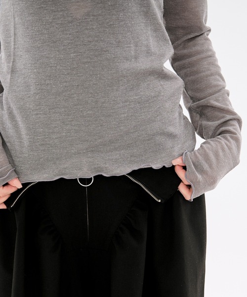 Ezick（エジック）の「flower lace trim sheer tee レーストリムシルキータッチロンT（Tシャツ/カットソー・レディース・グレー/オフホワイト・FREE）」の10枚目の写真