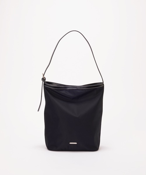 EFOLE（エフォル）の「【ZOZO限定】Nylon conbi onehandlebag/ﾅｲﾛﾝｺﾝﾋﾞﾜﾝﾊﾝﾄﾞﾙﾊﾞｯｸﾞ（トートバッグ・レディース・ブラック/ベージュ・FREE）」の13枚目の写真
