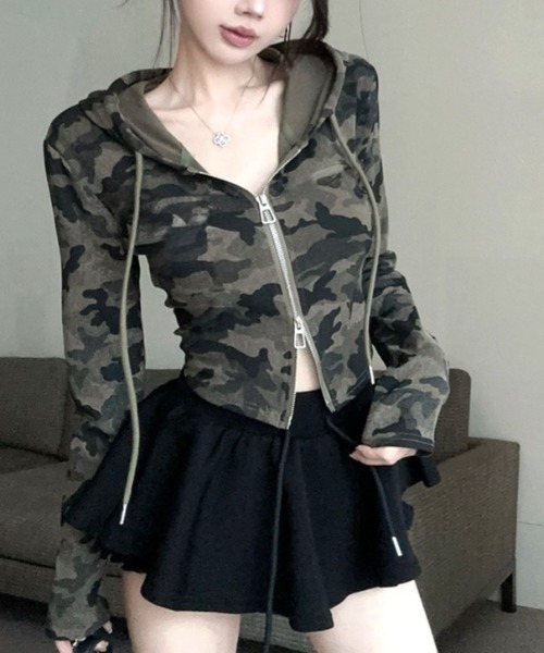 SHEENA(シーナ)の「カモフラ柄ダブルジップフーディートップス(Tシャツ/カットソー・レディース・カーキ・M)」の7枚目の写真
